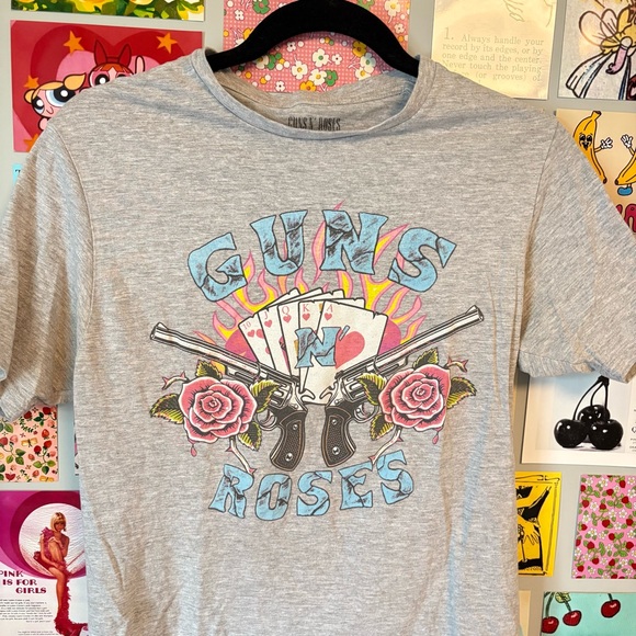 GUNS N ROSES FLOWER GRAPHIC BAND TEE - Picture 2 of 10